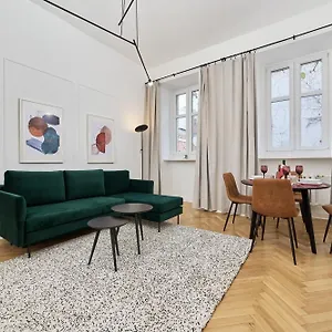 The Market Square Siedmiu Elektorow By Renters Apartament